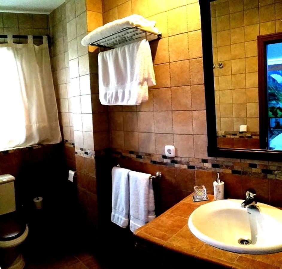 Podiumberg Hotel Quatretondeta Ngoại thất bức ảnh